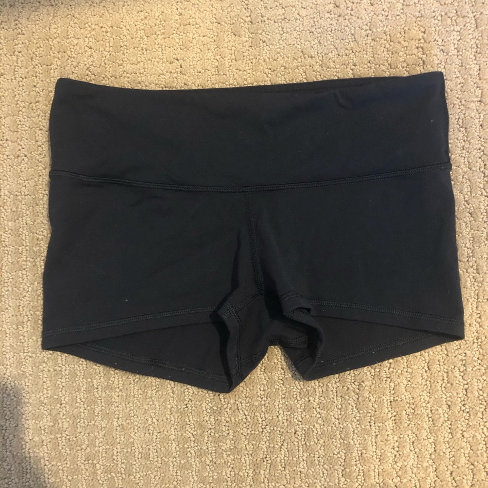 Lululemon black shorts
